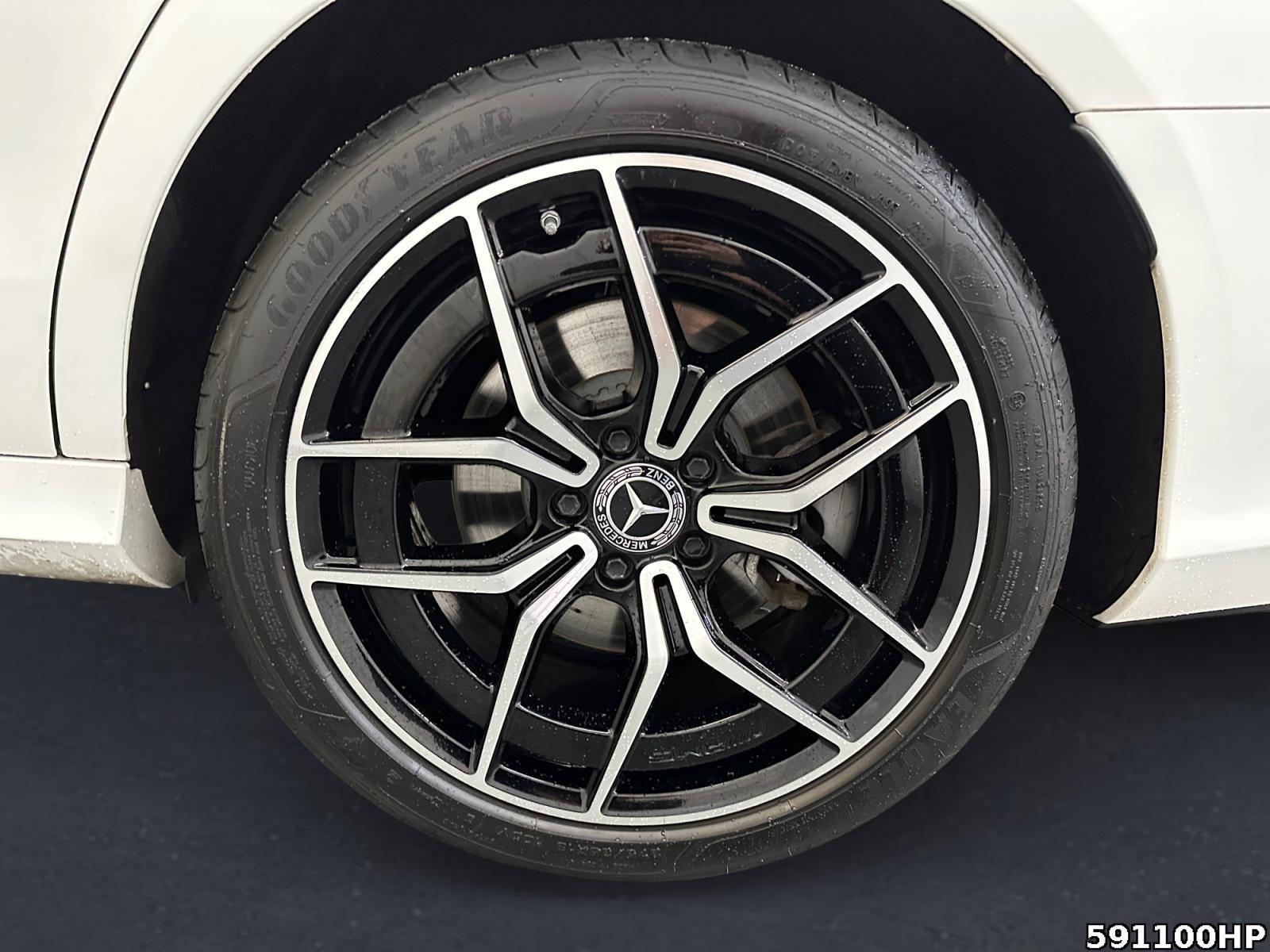 Mercedes-Benz, E-Class - E 300 second hand de vanzare