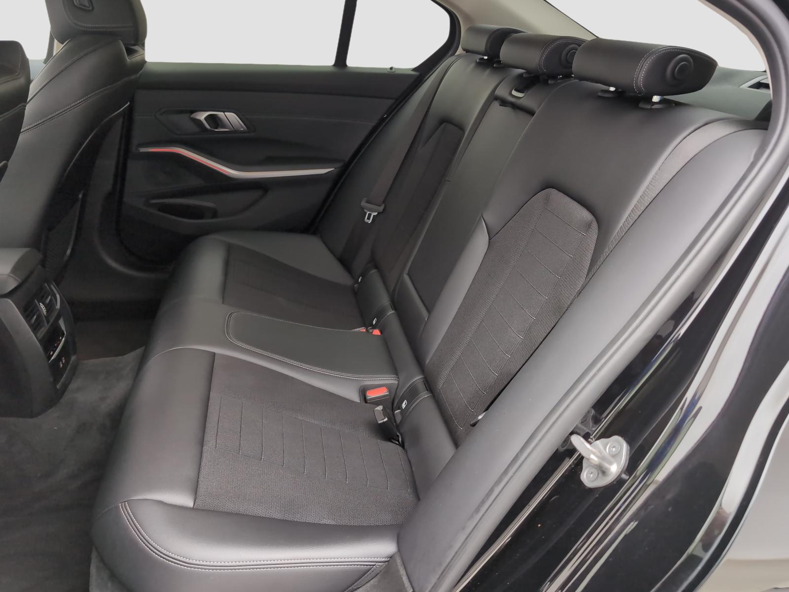 BMW, 3 Series - 320 second hand de vanzare