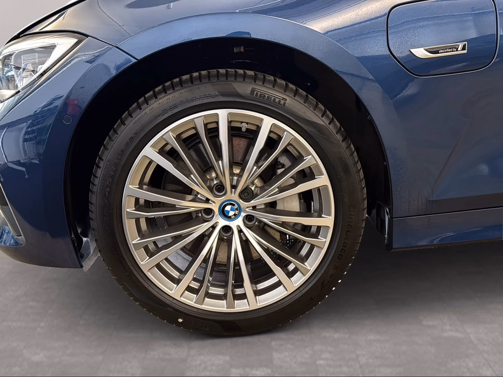 BMW, 3 Series - 330 second hand de vanzare
