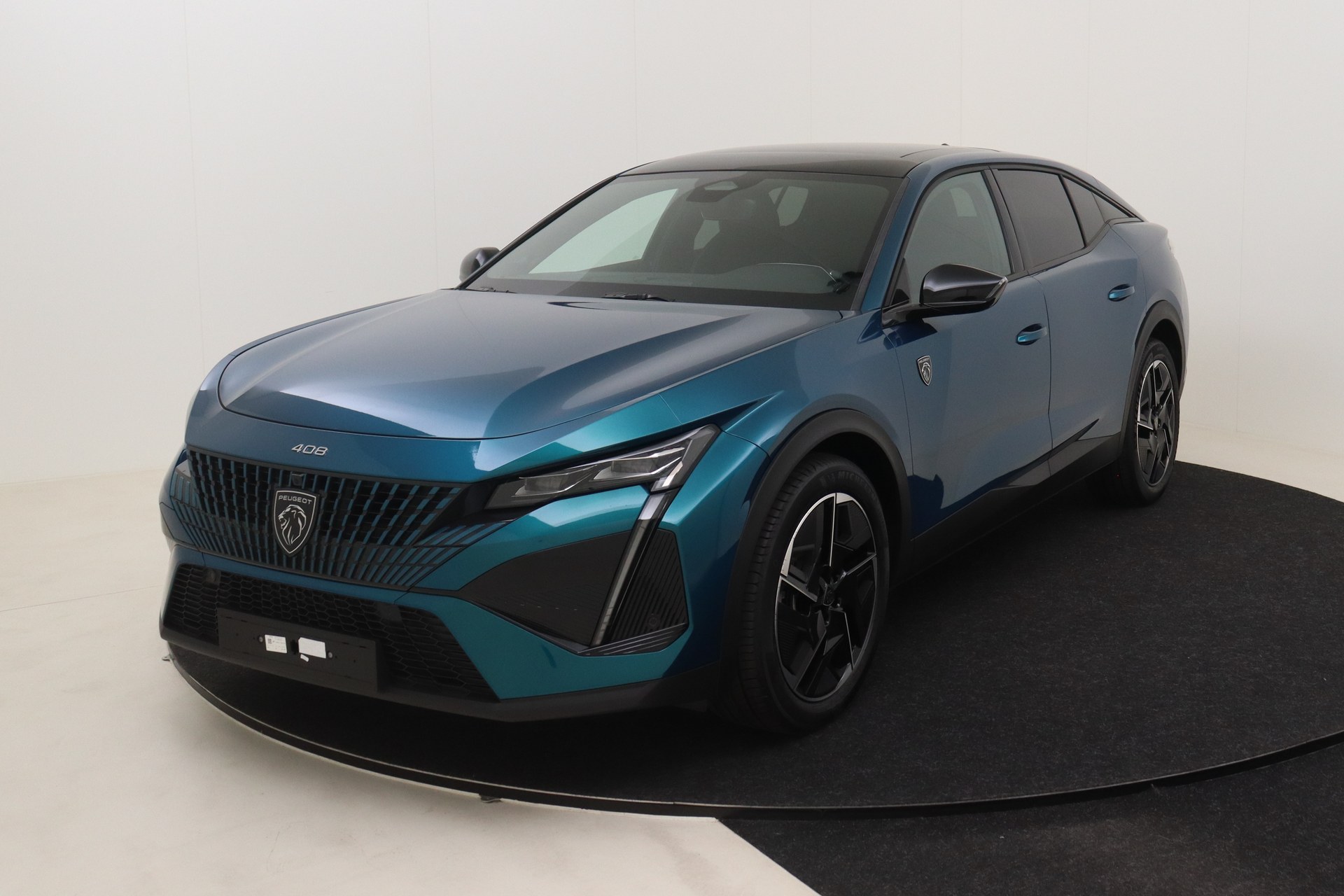 Peugeot E-408