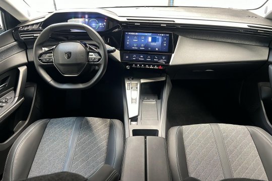 Peugeot 408 second hand de vanzare