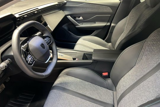 Peugeot 408 second hand de vanzare