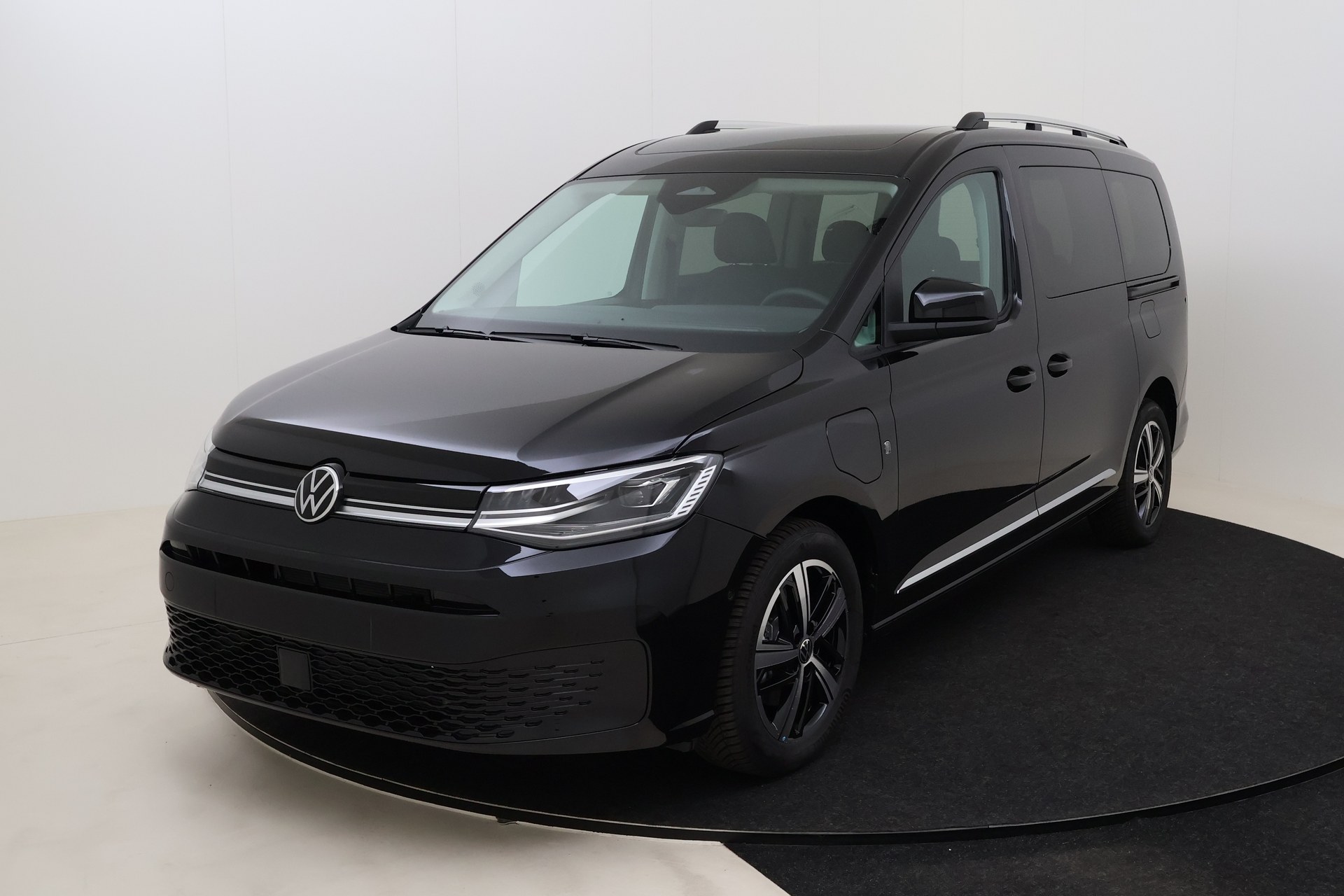 Volkswagen Caddy second-hand de vanzare