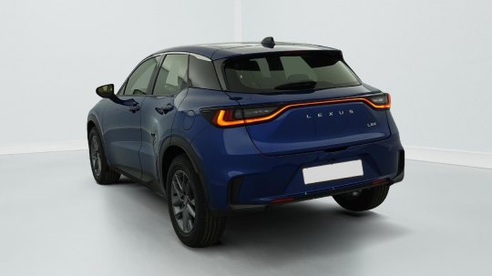 Lexus LBX second hand de vanzare