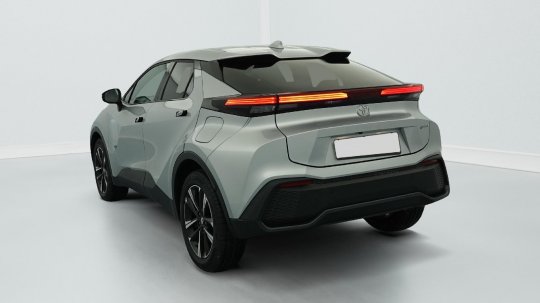 Toyota C-HR second hand de vanzare