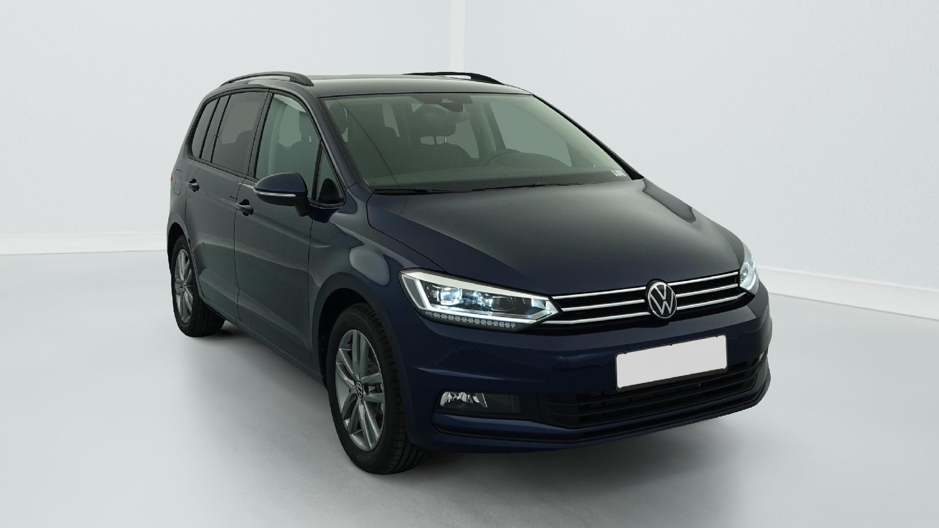 Volkswagen Touran second-hand de vanzare