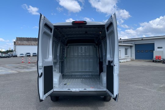 Peugeot Boxer second hand de vanzare