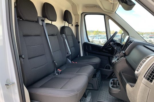 Peugeot Boxer second hand de vanzare