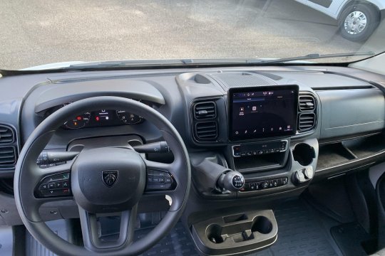 Peugeot Boxer second hand de vanzare