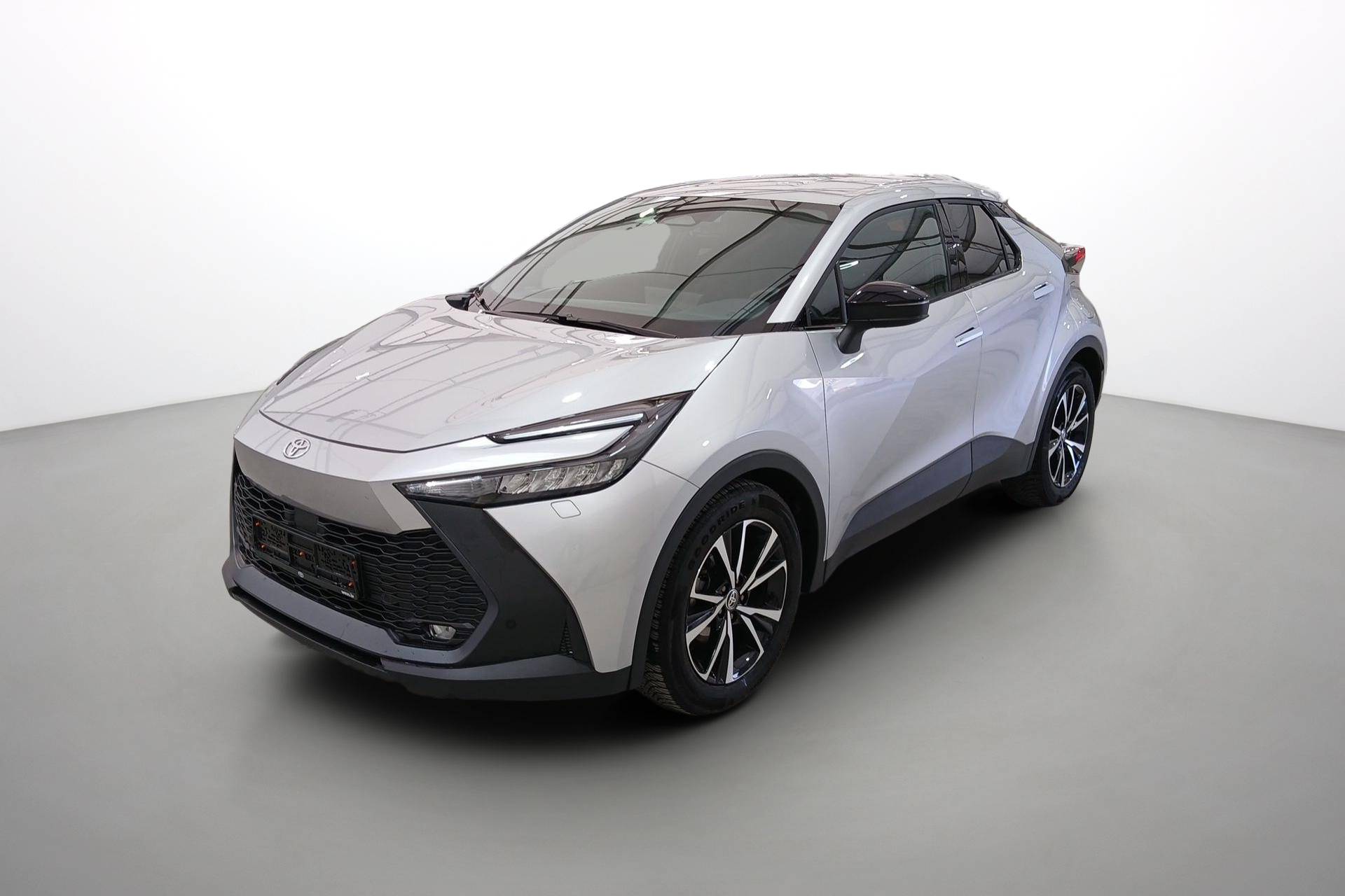Toyota C-HR second-hand de vanzare