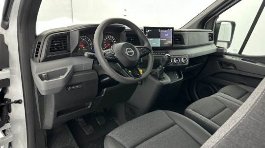 Nissan Interstar second hand de vanzare