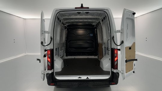 Nissan Interstar second hand de vanzare