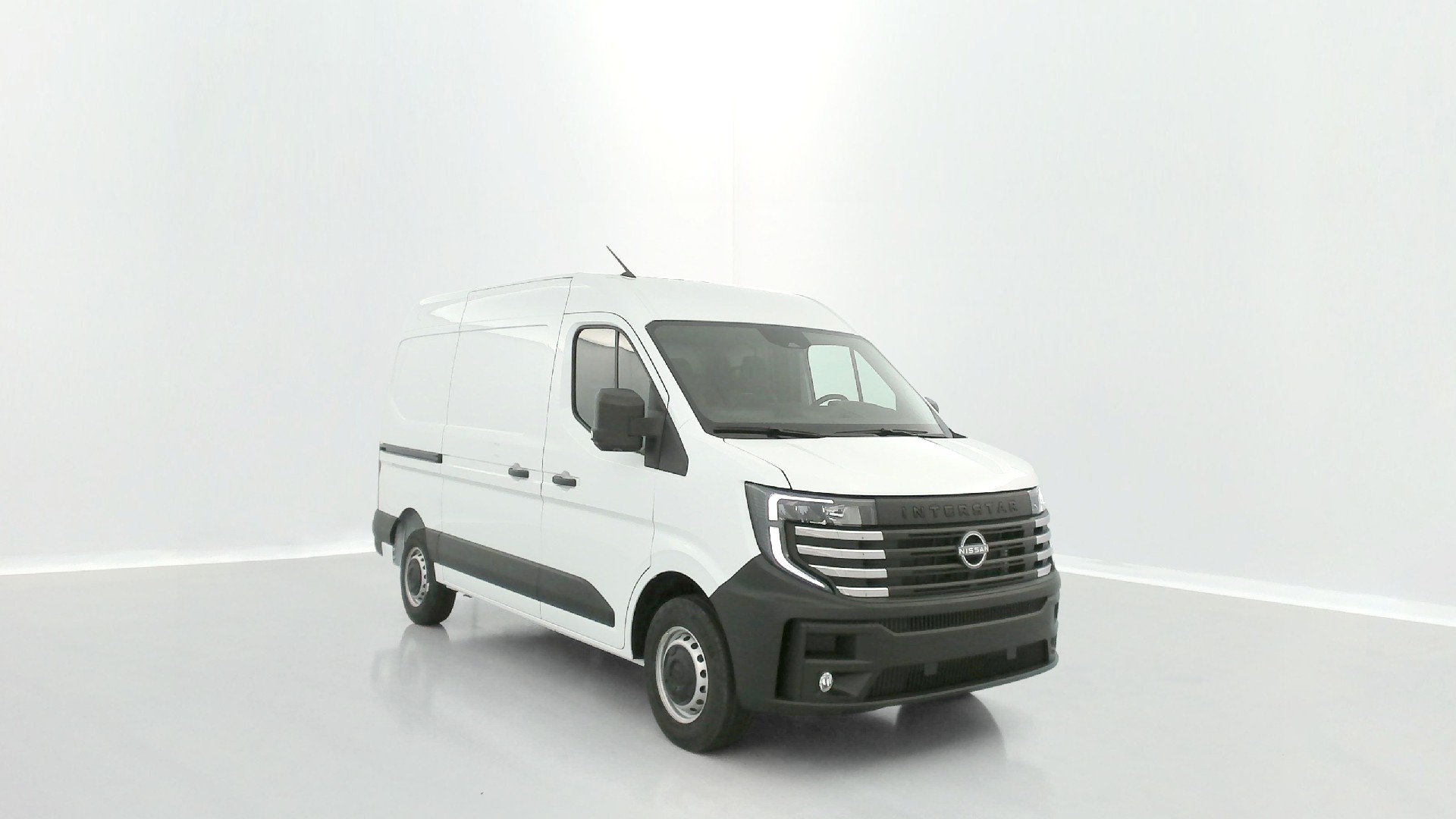 Nissan Interstar second-hand de vanzare
