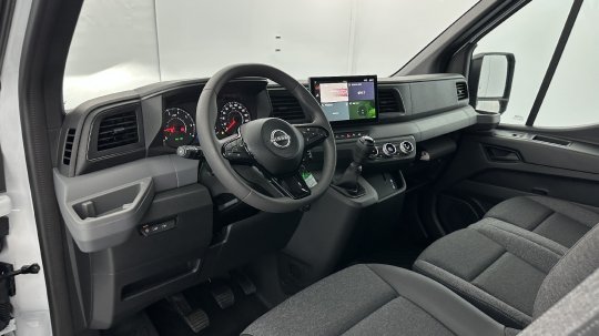 Nissan Interstar second hand de vanzare