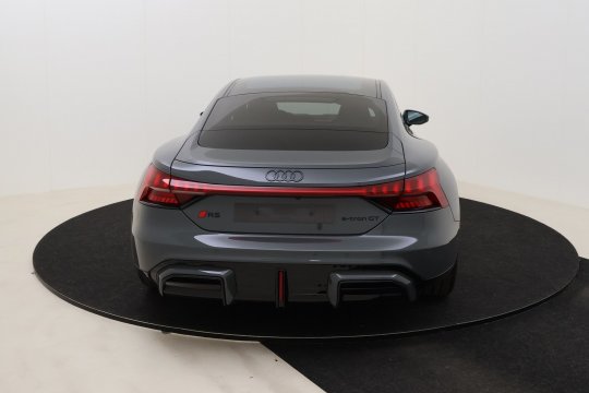 Audi RS e-tron GT second hand de vanzare