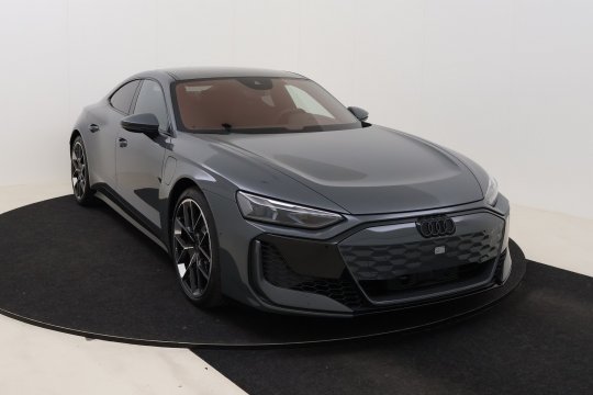 Audi RS e-tron GT second hand de vanzare