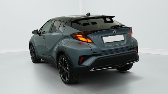 Toyota C-HR second hand de vanzare