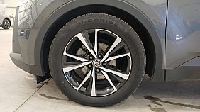 Toyota C-HR second hand de vanzare