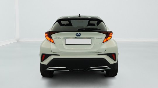 Toyota C-HR second hand de vanzare