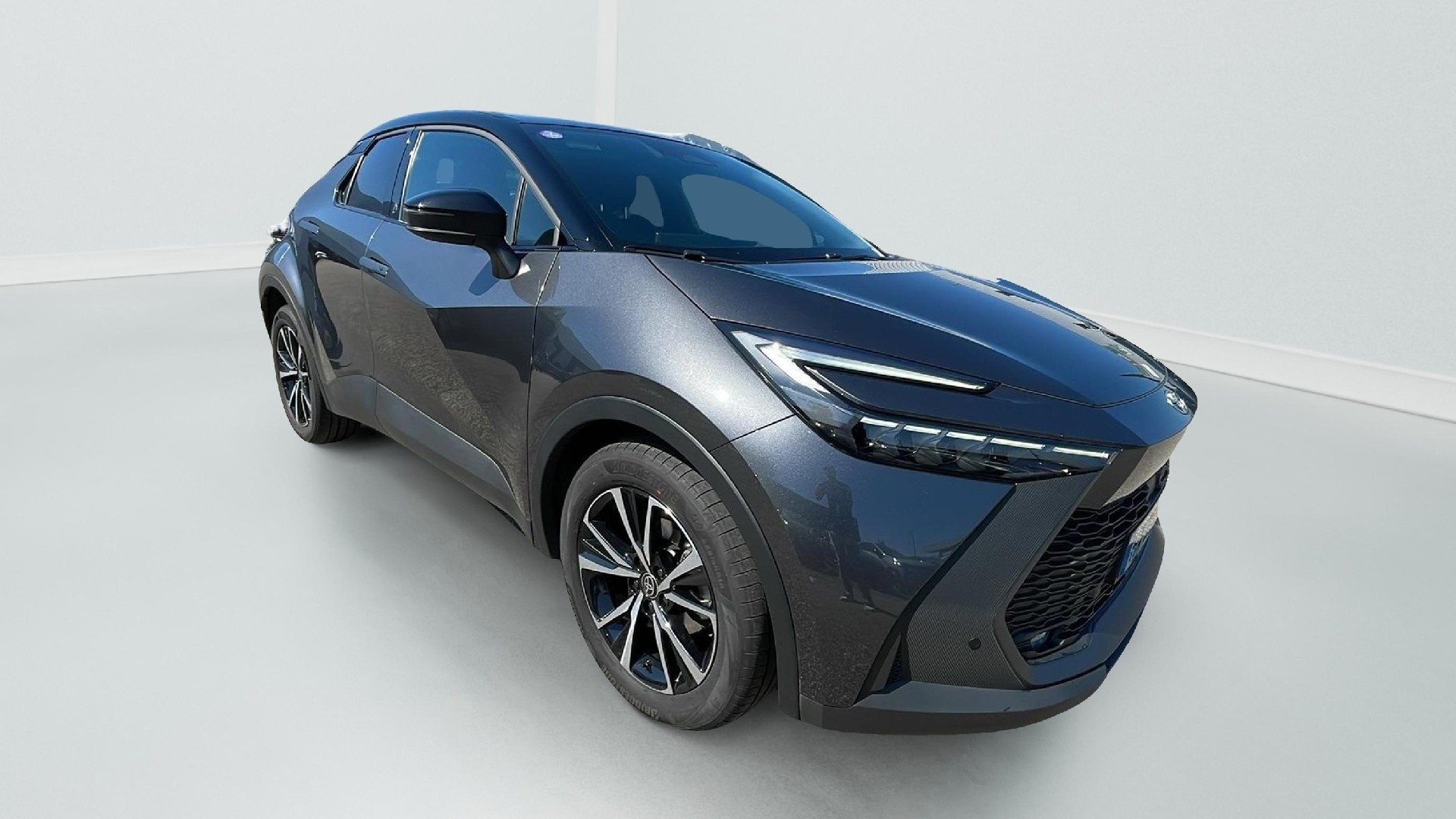 Toyota C-HR second-hand de vanzare