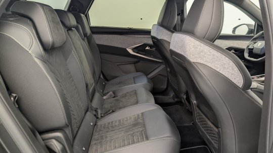 Peugeot 5008 second hand de vanzare