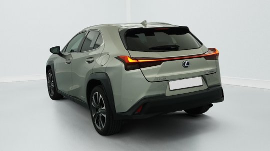 Lexus UX 250h second hand de vanzare
