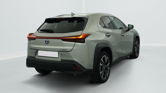 Lexus UX 250h second hand de vanzare