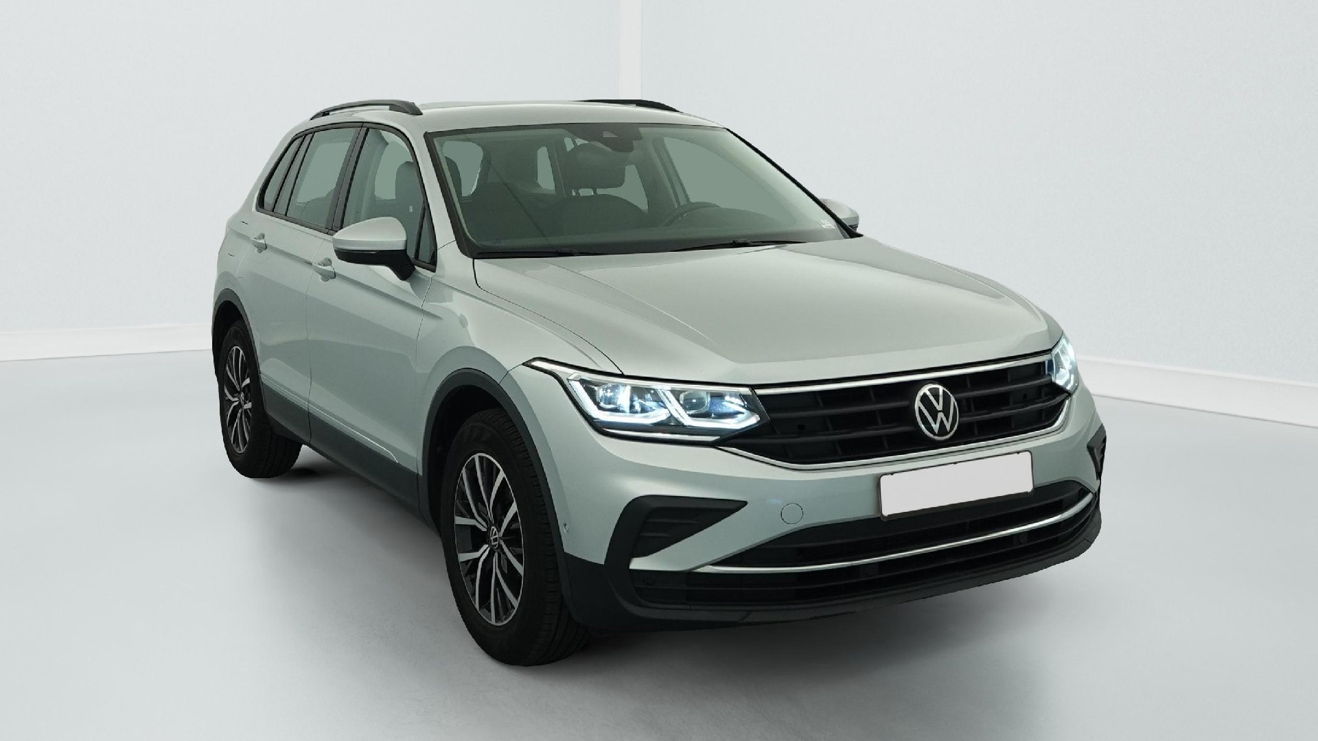Volkswagen Tiguan second-hand de vanzare