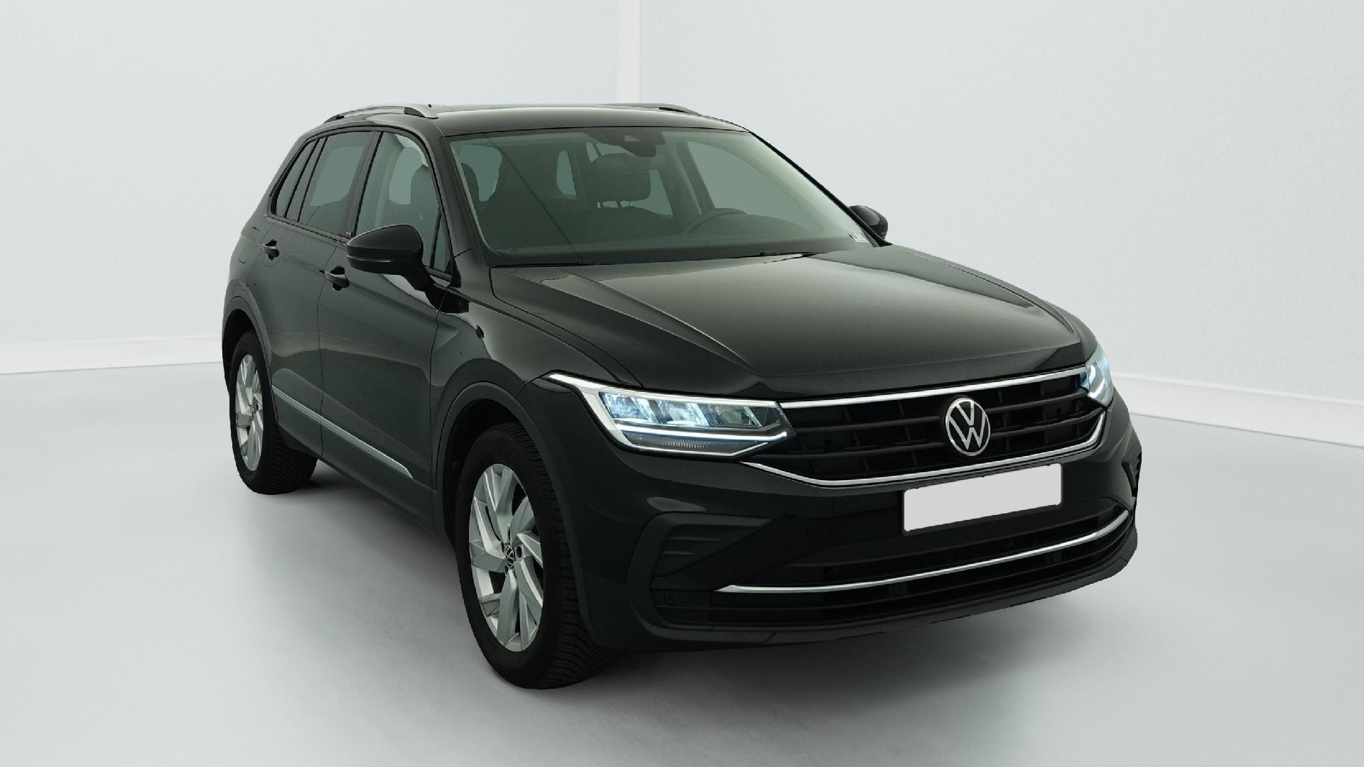 Volkswagen Tiguan second-hand de vanzare