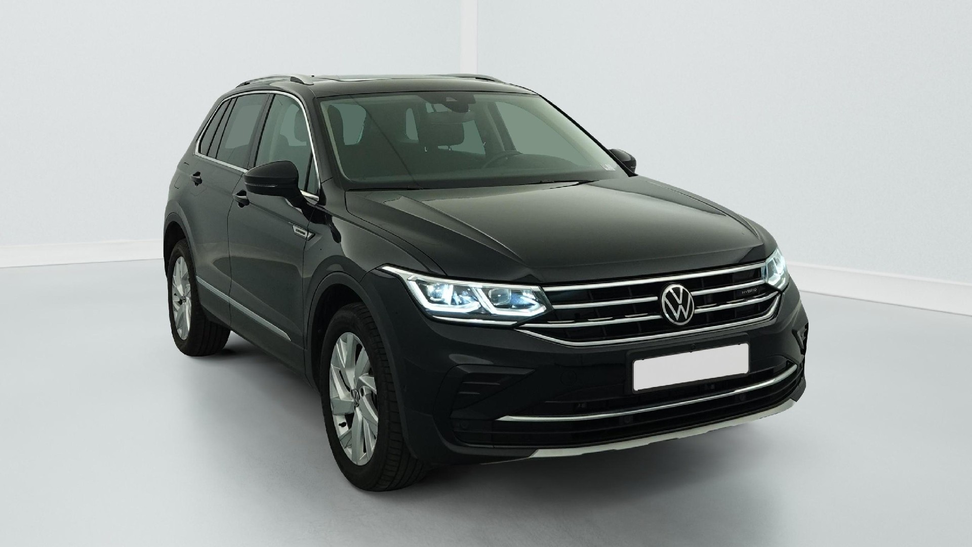 Volkswagen Tiguan second-hand de vanzare