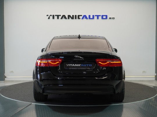 Jaguar XE second hand de vanzare