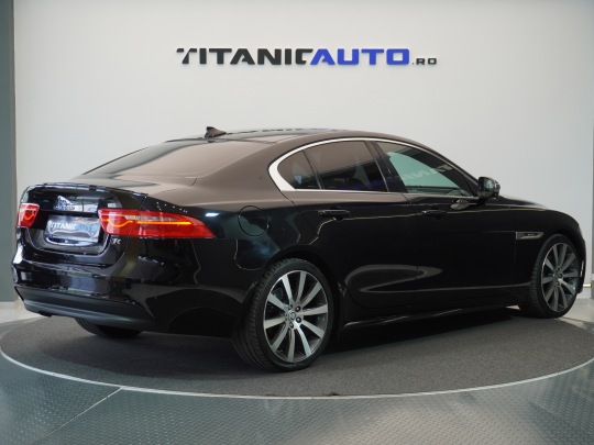 Jaguar XE second hand de vanzare