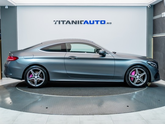 Mercedes-Benz, C-Class - C 250 second hand de vanzare