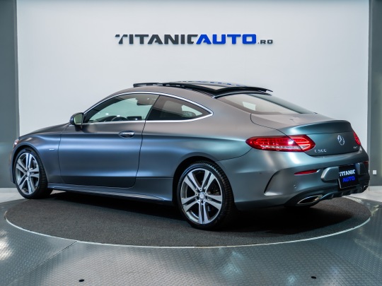 Mercedes-Benz, C-Class - C 300 second hand de vanzare