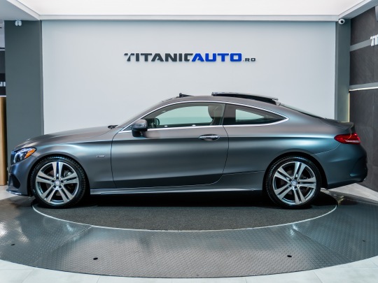 Mercedes-Benz, C-Class - C 300 second hand de vanzare