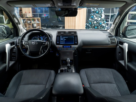 Toyota Land Cruiser second hand de vanzare