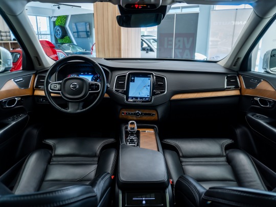 Volvo XC90 second hand de vanzare