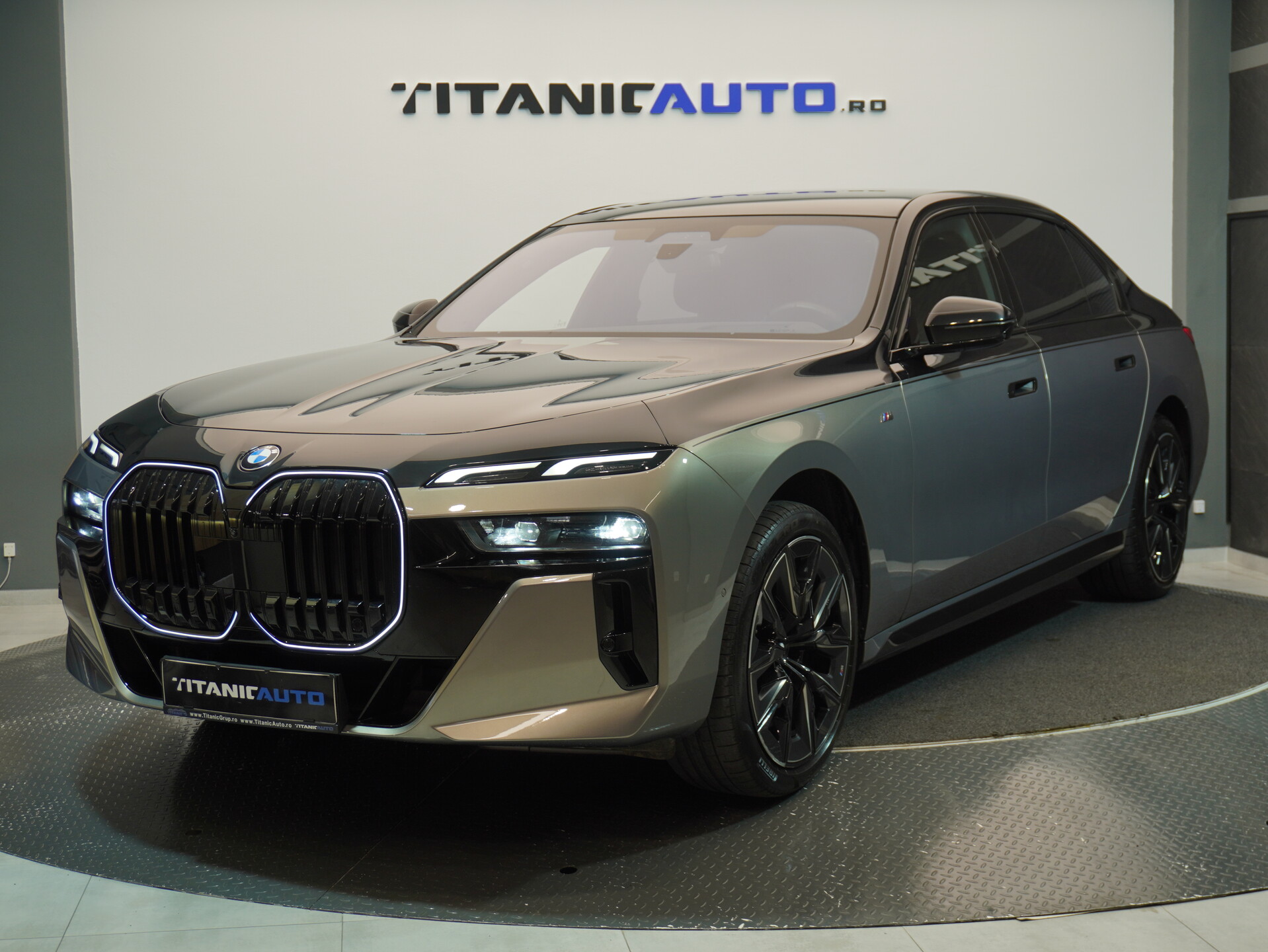 BMW, 7 Series - 740 second-hand de vanzare
