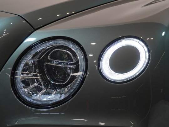 Bentley Bentayga second hand de vanzare